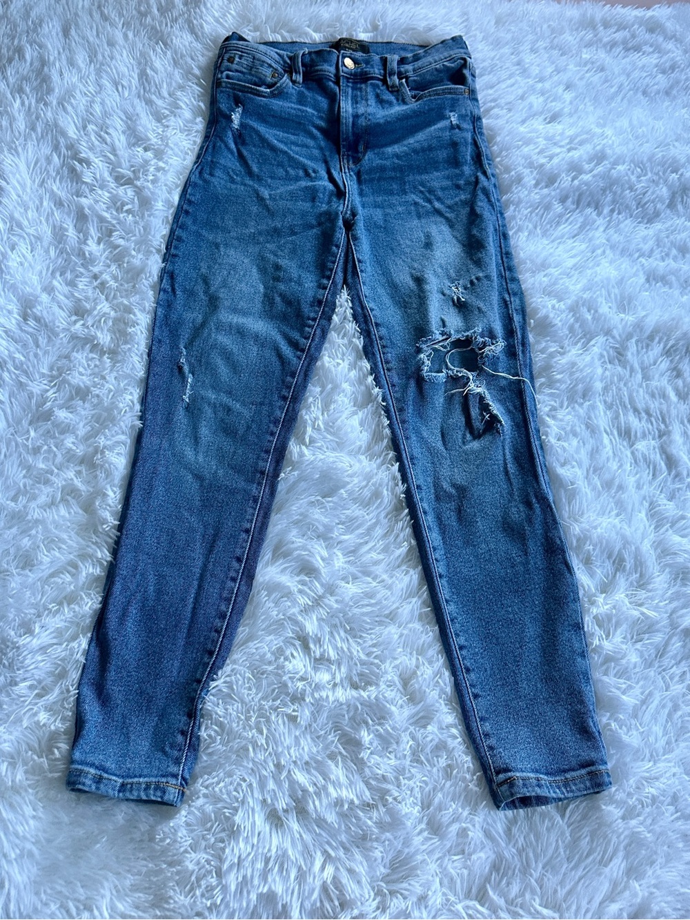 Rachel Roy Jeans sz 8 /29 distressed straight-leg skinny-ankle like new med wash